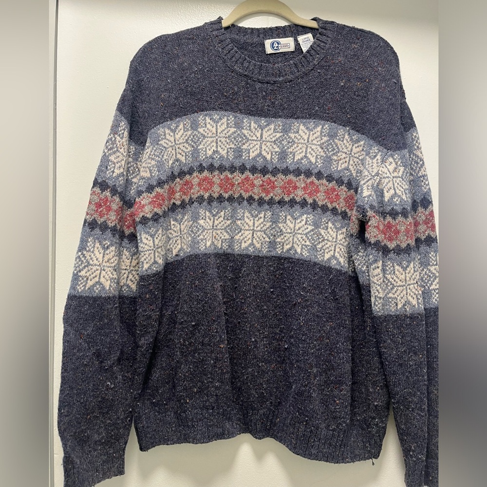 Arizona Jean Company Blue and Cream Crewneck Sweater